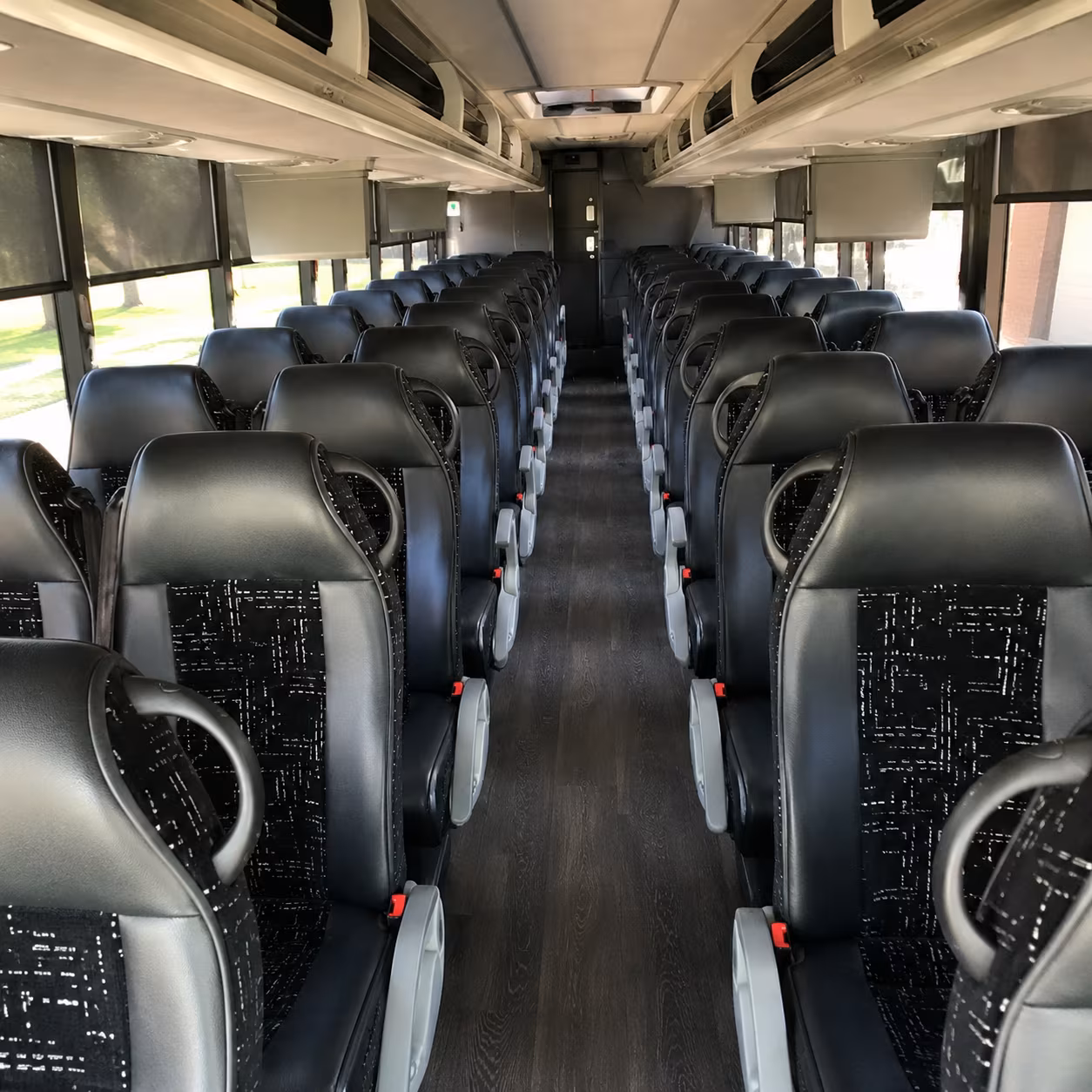 Jacksonville Airport Shuttle & Transportation party bus exterior
