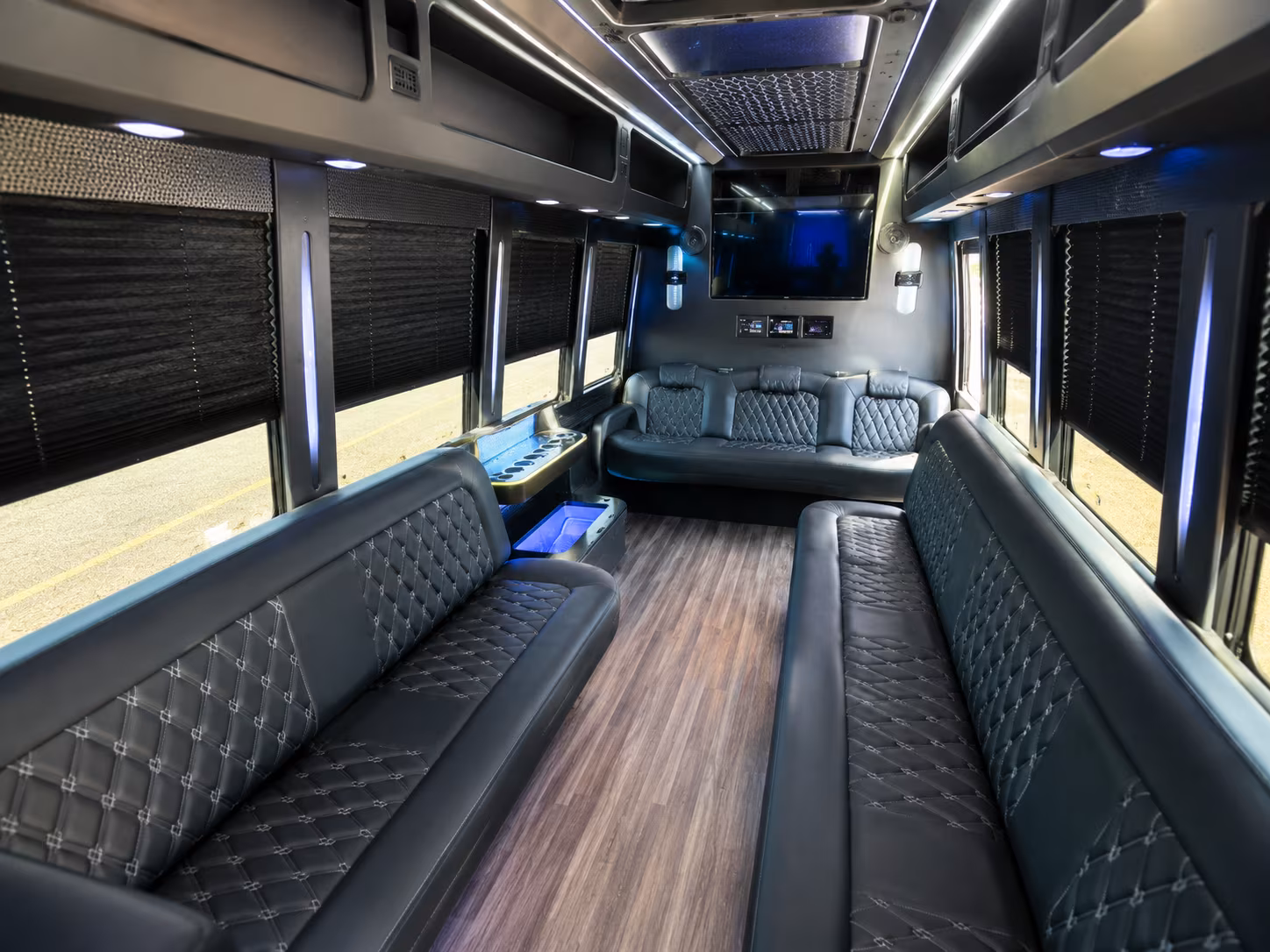 Jacksonville Birthday, Sweet 16, & Quinceañera Transportation group transportation