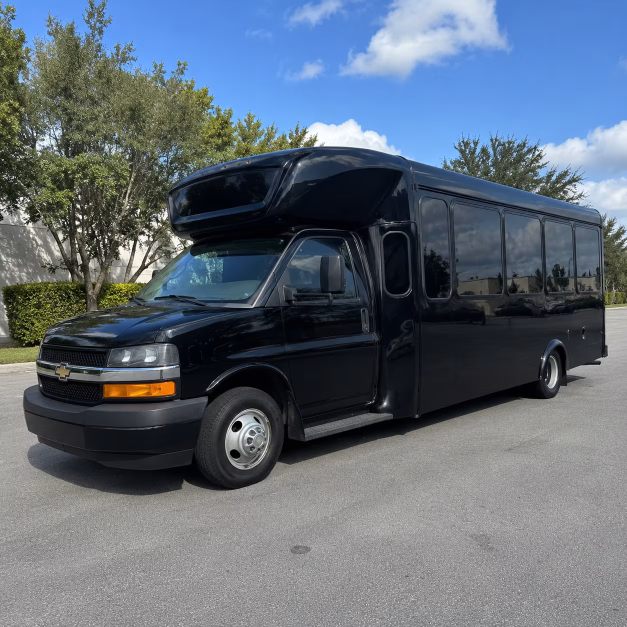 Jacksonville Birthday, Sweet 16, & Quinceañera Transportation party bus exterior