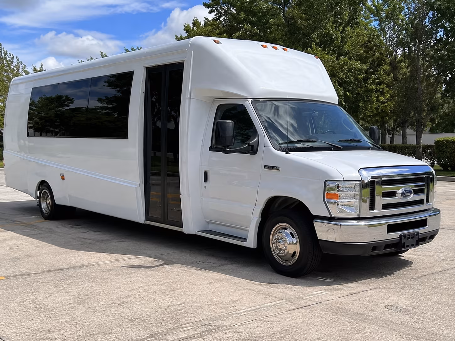 Jacksonville Prom & Homecoming Transportation party bus exterior