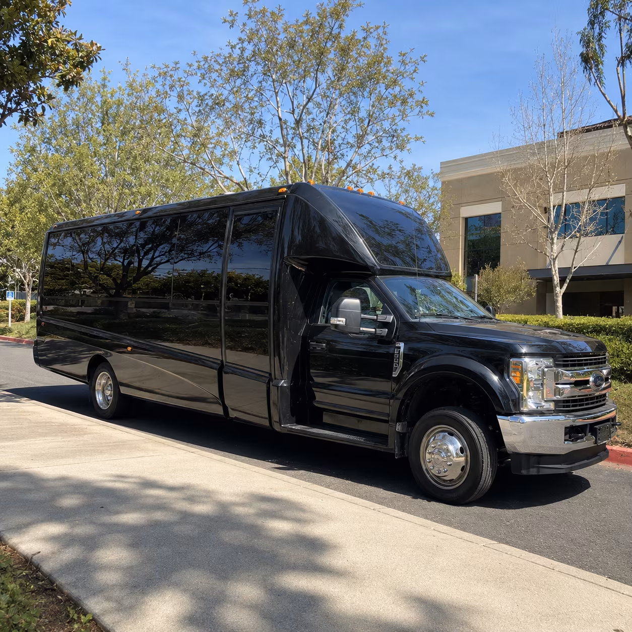 Jacksonville Winery Tour & Pub Crawl Transportation party bus exterior