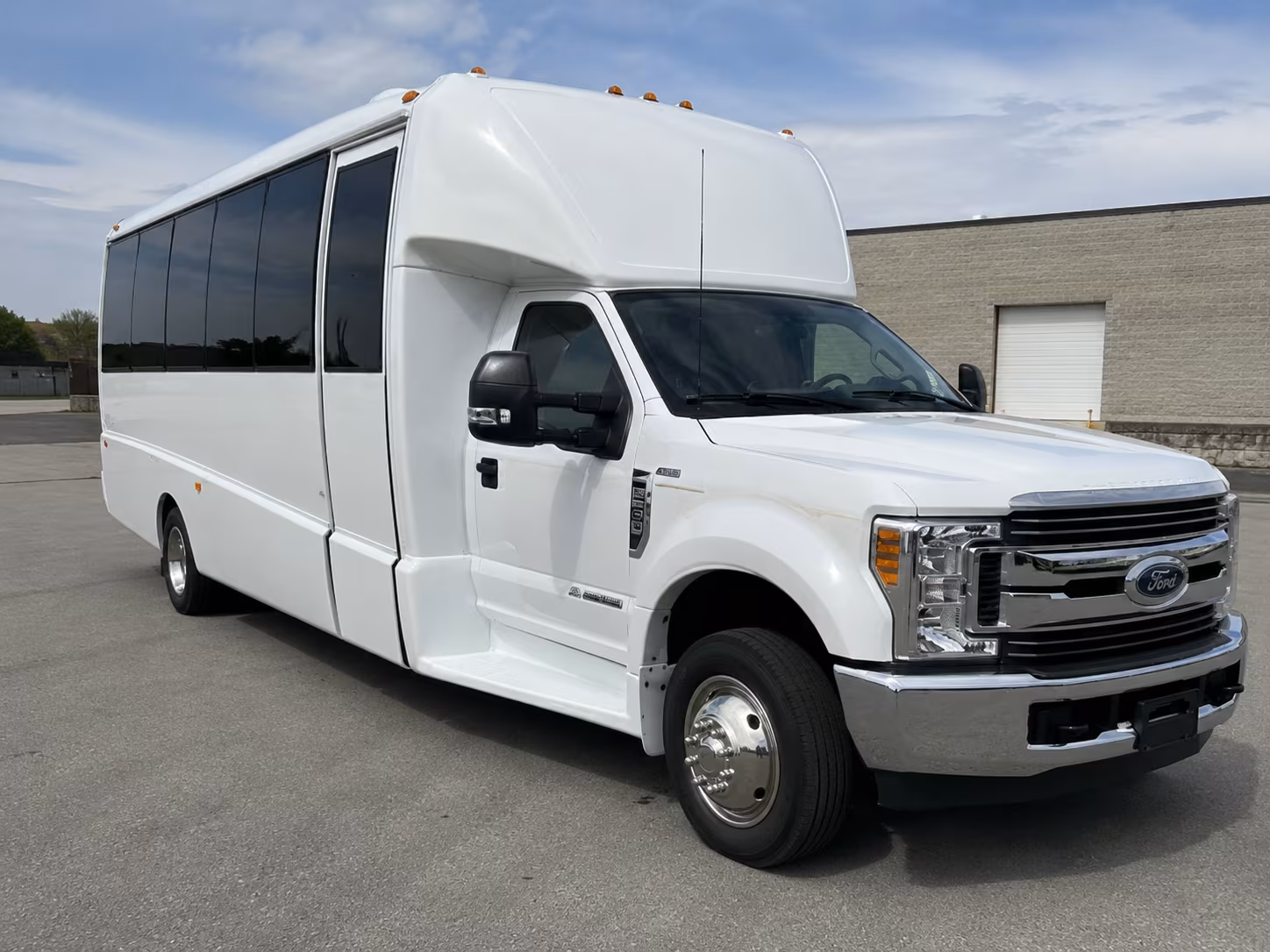 Orlando Airport Shuttles & Transportation